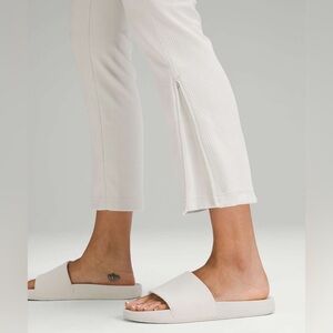 Lululemon Ribbed Softstreme Zip-Leg High-Rise Cropped Pants 25"